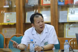 Tiến sỹ Dương Đức Hùng - Phó Giám đốc Bệnh viện Bạch Mai. (Ảnh: PV/Vietnam+)