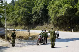 Bộ đội Biên phòng tăng cường kiểm soát khu vực biên giới, cửa khẩu. (Ảnh: Xuân Tư/TTXVN)
