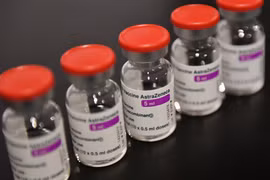 Vắcxin ngừa COVID-19 của hãng dược phẩm AstraZeneca. (Ảnh: PAP/TTXVN)