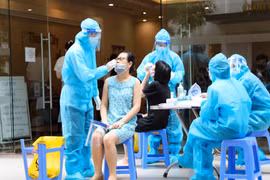 Trưa 11/8, Hà Nội thêm 25 ca mắc mới COVID-19, có 7 ca tại cộng đồng
