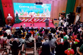 Chương trình Giáng sinh yêu thương dành tặng cho các bệnh nhân nhi
