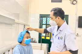 Phép màu thay đổi cuộc sống bé gái 12 tuổi bị động kinh kháng thuốc