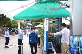 Bệnh viện Hữu Nghị Việt Đức trở lại hoạt động khám, chữa bệnh bình thường trong tình hình mới từ ngày 18/10. (Ảnh: PV/Vietnam+)