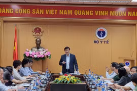 Hội nghị trực tuyến toàn quốc sáng 16/4 về tăng cường công tác phòng chống dịch COVID-19 và tiêm chủng vaccine COVID-19. (Ảnh: PV/Vietnam+)