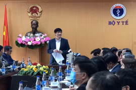 Bộ trưởng Bộ Y tế Nguyễn Thanh Long phát biểu tại cuộc họp. (Ảnh: PV/Vietnam+)