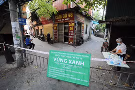 Hà Nội bắt đầu thiết lập “vùng xanh” nhằm chống lây nhiễm COVID-19 từ bên ngoài. (Ảnh: Thanh Tùng/TTXVN)