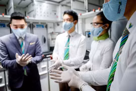Hãng hàng không Bamboo Airways tăng cường các biện pháp phòng chống đại dịch COVID-19. (Ảnh: CTV/Vietnam+)