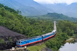 Ngành đường sắt đang chịu nhiều thiệt hại và khó khăn nhất về sản xuất kinh doanh khi dịch COVID-19 và bão lũ tác động. (Ảnh: Minh Sơn/Vietnam+)
