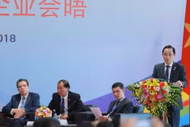 Thứ trưởng Bộ Ngoại giao Lê Hoài Trung, Tổng thư ký Ủy ban Chỉ đạo hợp tác song phương Việt Nam-Trung Quốc phát biểu. (Ảnh: TTXVN)
