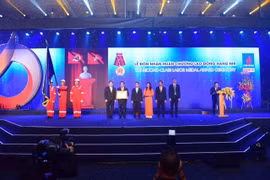 BIENDONG POC vinh dự nhận Huân chương Lao động hạng Nhì do Nhà nước trao tặng. (Ảnh: Đức Duy/Vietnam+)