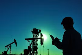 Giá dầu thô đi lên trong phiên đầu tuần. (Nguồn: oilprice.com)