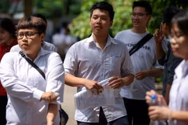 Thí sinh hào hứng với những thay đổi trong kỳ thi tốt nghiệp. (Ảnh: Minh Sơn/Vietnam+)