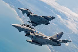 Máy bay tiêm kích đa năng Eurofighter Typhoon. (Ảnh: google.co.uk) 