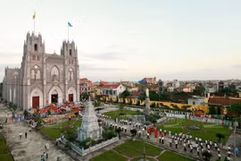 Chân thực cuộc sống thường nhật của các cộng đồng tôn giáo 