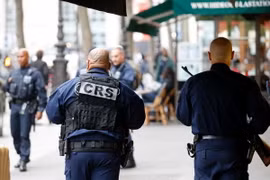 Cảnh sát Pháp tuần tra tại sân ga Gare du Nord. (Nguồn: AFP/TTXVN)