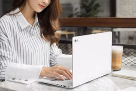 Các sản phẩm LG gram chỉ nặng từ 940-970 gram cho các dòng máy 13,3 và 14 inch. (Nguồn: LG)