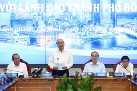 Thủ tướng Nguyễn Xuân Phúc phát biểu kết luận tại buổi làm việc. (Ảnh: Thống Nhất/TTXVN)