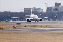 Máy bay Boeing 737 Max 8 hạ cánh tại sân bay quốc gia Washington Reagan, Washington D.C., Mỹ. (Nguồn: THX/TTXVN)