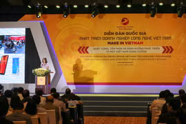 Bà Lê Thị Thu Thủy - Phó Chủ tịch Tập đoàn VinGroup đã có những chia sẻ tại Diễn đàn quốc gia phát triển doanh nghiệp công nghệ Việt Nam. (Ảnh: Minh Sơn/Vietnam+)