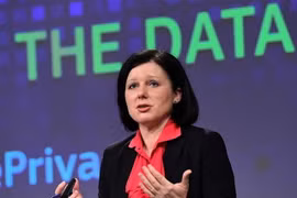 Ủy viên tư pháp của Liên minh châu Âu (EU) Vera Jourova. (Ảnh: AFP/TTXVN)