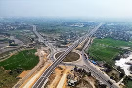 Cao tốc Bắc-Nam đoạn Mai Sơn-Quốc Lộ 45 có tổng chiều dài hơn 63,37km, đi qua địa phận hai tỉnh Ninh Bình và Thanh Hóa. (Ảnh: Tuấn Anh/TTXVN)