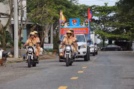 Hậu Giang mở đợt cao điểm tuyên truyền hưởng ứng “Ngày thế giới tưởng niệm nạn nhân tử vong do tai nạn giao thông” năm 2023. (Ảnh: Nguyễn Hằng/TTXVN)