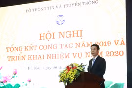 Bộ trưởng Nguyễn Mạnh Hùng phát biểu tại Hội nghị Tổng kết công tác năm 2019 và triển khai phương hướng, nhiệm vụ công tác năm 2020. (Ảnh: PV/Vietnam+)