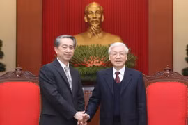 Tổng Bí thư, Chủ tịch nước Nguyễn Phú Trọng tiếp Đại sứ Trung Quốc tại Việt Nam Hùng Ba. (Ảnh: Lâm Khánh/TTXVN)