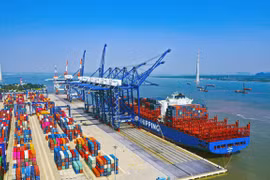 Cảng Lạch Huyện. (Ảnh: Đức Nghĩa/TTXVN)