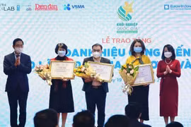 Tôn vinh các dự án xuất sắc của chương trình khởi nghiệp quốc gia. (Ảnh: Ngọc Quỳnh/Bnews)