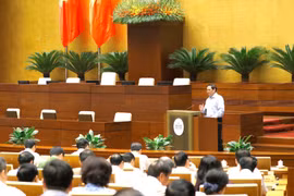 Thủ tướng Chính phủ Phạm Minh Chính giới thiệu chuyên đề tại hội nghị. (Ảnh: Phương Hoa/TTXVN)