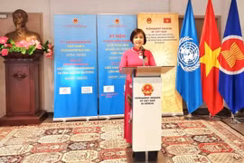 Đại sứ Lê Thị Tuyết Mai, Trưởng Phái đoàn đại diện Việt Nam tại Liên hợp quốc, WTO và các tổ chức quốc tế khác tại Geneva phát biểu tại Lễ kỷ niệm. (Ảnh: TTXVN phát)