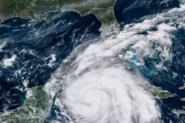 Sau khi đổ bộ Cuba, bão Ian sẽ di chuyển tới bang Florida của Mỹ. (Nguồn: NOAA)