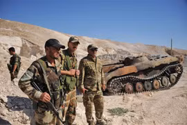 Binh sỹ chính phủ Syria. (Ảnh: AFP/TTXVN)