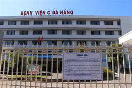 Bệnh viện C Đà Nẵng tiếp tục thực hiện cách ly y tế toàn bệnh viện từ 0 giờ ngày 24/7/2020 đến 0 giờ ngày 7/8/2020. (Ảnh: Trần Lê Lâm/TTXVN)