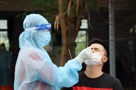 Chủ động nâng cao khả năng tiếp nhận, điều trị bệnh nhân COVID-19