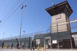 Chính quyền Mỹ cân nhắc đóng cửa nhà tù quân sự Guantanamo