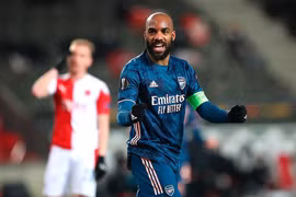 Lacazette lập cú đúp giúp Arsenal thắng đậm. (Nguồn: EPA)