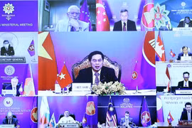 Bộ trưởng Bộ Ngoại giao Bùi Thanh Sơn phát biểu tại điểm cầu Hà Nội. (Ảnh: Phạm Kiên - TTXVN)