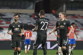 Cận cảnh M.U hạ Granada để đặt 1 chân vào bán kết Europa League