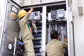 Đóng điện dự án nâng công suất trạm biến áp 220 kV Sơn Hà