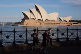 Singapore phê chuẩn bộ kit mới, Australia hủy hợp đồng vắcxin với CSL