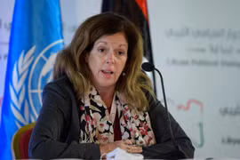 Đại diện đặc biệt của Tổng thư ký Liên hợp quốc về Libya, bà Stephanie Williams phát biểu tại Tunis, Tunisia ngày 11/11/2020. (Ảnh: AFP/TTXVN)