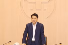 Chủ tịch UBND Thành phố Hà Nội Nguyễn Đức Chung phát biểu chỉ đạo phiên họp Ban Chỉ đạo phòng chống dịch COVID-19 Hà Nội. (Ảnh: Phương Hoa/TTXVN)