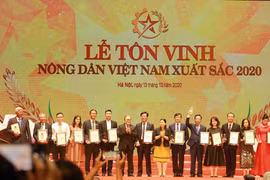 Lế tôn vinh nông dân Việt Nam xuất sắc 2020. (Ảnh: Vũ Sinh/TTXVN)