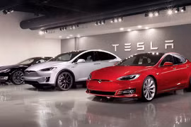 Mỹ điều tra 115.000 xe ôtô điện của Telsa vì lỗi hệ thống treo trước