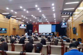Buổi tọa đàm đã thu hút sự tham gia của đông đảo đoàn viên, thanh niên. (Ảnh: Phạm Mai/Vietnam+)