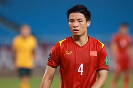Bùi Tiến Dũng gặp chấn thương đầu gối vào hôm 5/3. (Ảnh: PV/Vietnam+)