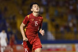 Tiền đạo Đình Bắc ghi bàn thắng duy nhất giúp U19 Việt Nam đánh bại U19 Thái Lan. (Ảnh: VFF) 