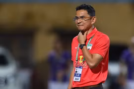 HLV Kiatisak hẹn gặp lại Hà Nội FC trên sân nhà Pleiku của Hoàng Anh Gia Lai. (Ảnh: PV/Vietnam+) 
